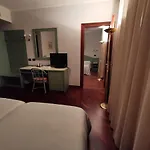 Le 4* Modène