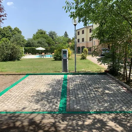 Le 4* Modena