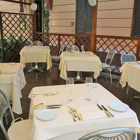 Hotel Hotel Le Ville 4*