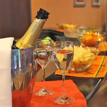 勒维尔酒店 酒店 4*