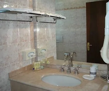 מלון Le