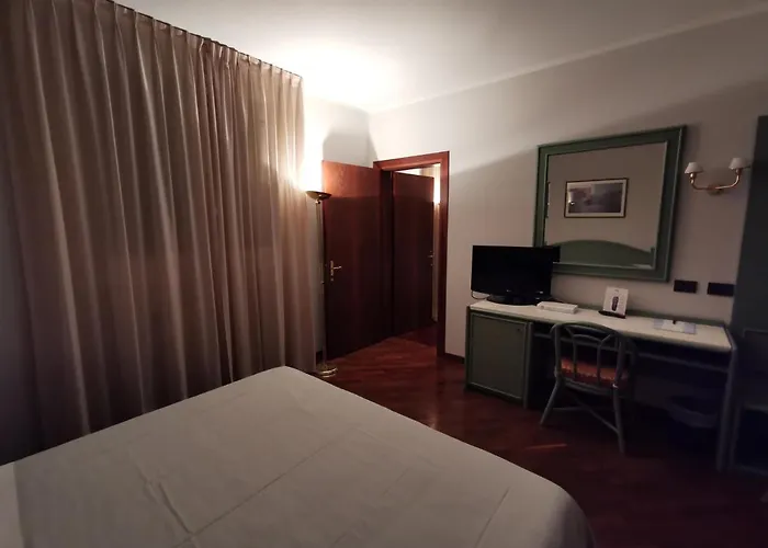 Le Ξενοδοχείο 4*